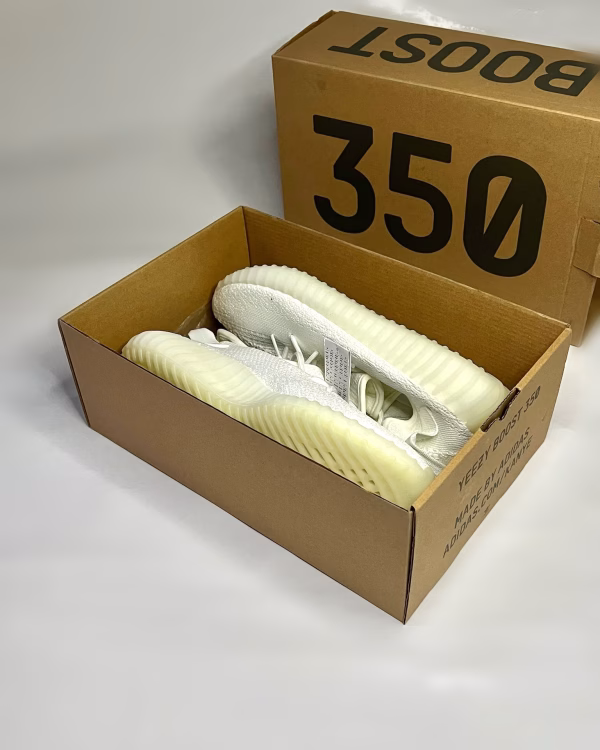 Yeezy Boost 350 V2 Triple White